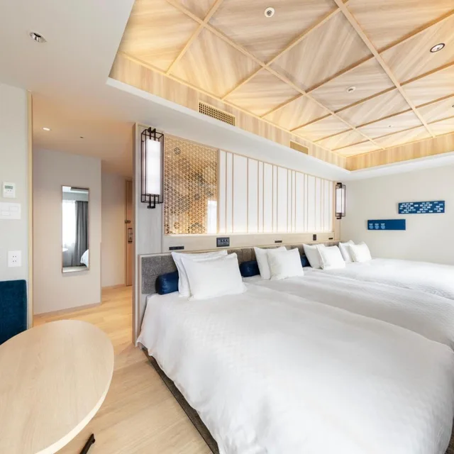 غرفة رباعية، Centrair Hotel 1/1