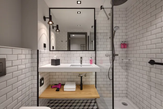 غرفة بسرير كوين، Moxy Lisbon City 5/5