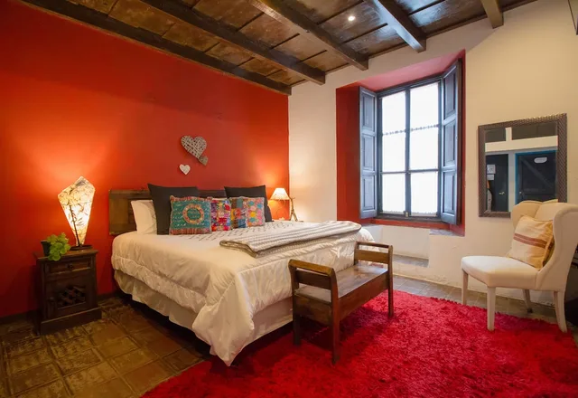 جناح رومانسي بسرير كينج، Hotel Monasterio 4/9