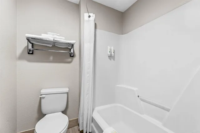 غرفة بسريرين مزدوجين، Quality Inn Richland - Jackson South 6/7