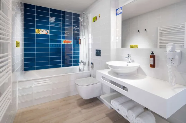 غرفة قياسية بسرير كوين، Comfort Hotel Prague City East 3/3