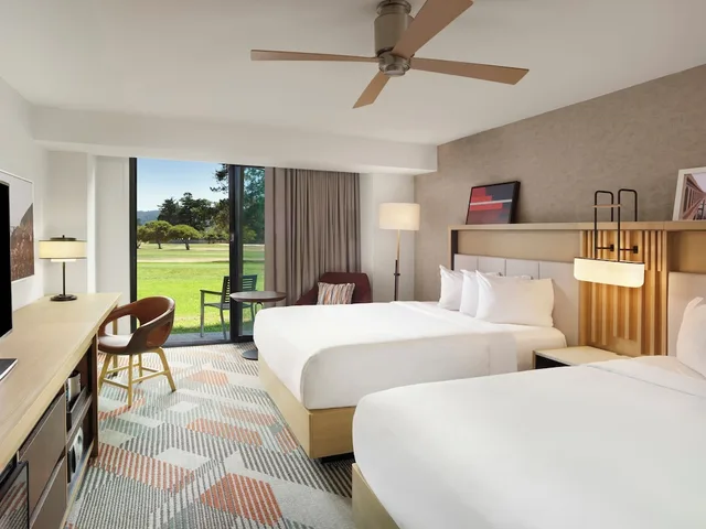 Room, 2 Queen Beds, Golf Course View, Patio، Hyatt Regency Monterey Hotel and Spa on Del Monte Golf Course 2/6