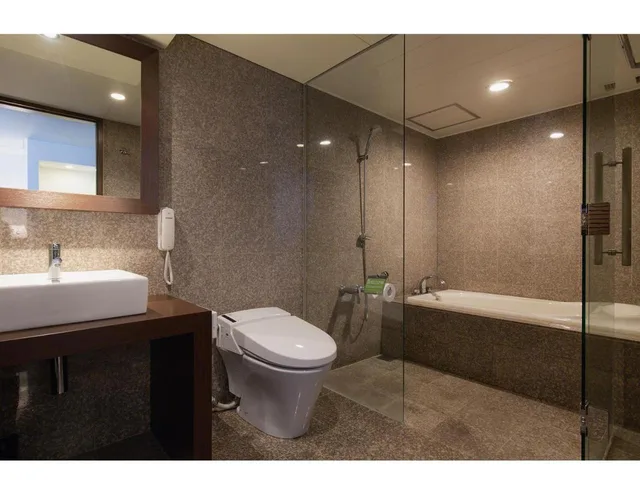 جناح جونيور، EM Wellness Kurashino Hakko Lifestyle Resort 4/5