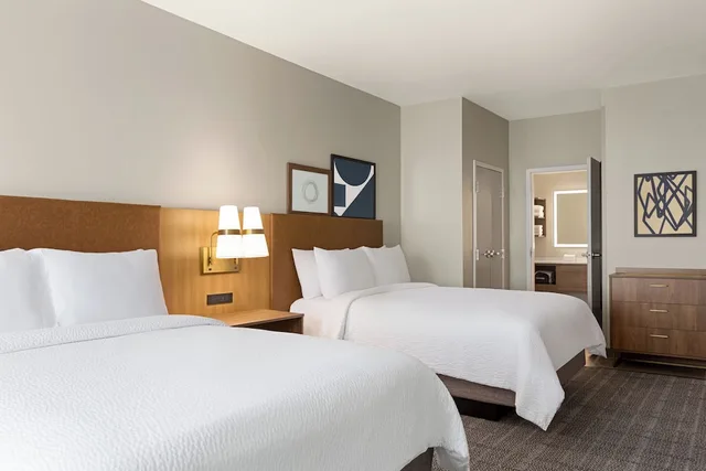 جناح بسريرين مزدوجين بغرفتي نوم بمطبخ، Staybridge Suites Williamsville Buffalo by IHG 3/6