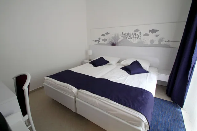 Gold, Twin Beds, Partial Sea View, Balcony، Hotel Cavtat 2/6