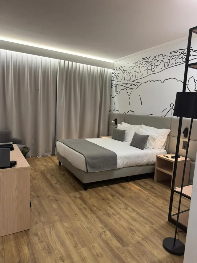 غرفة ديلوكس بسرير مزدوج، Lara Hotel 2/3