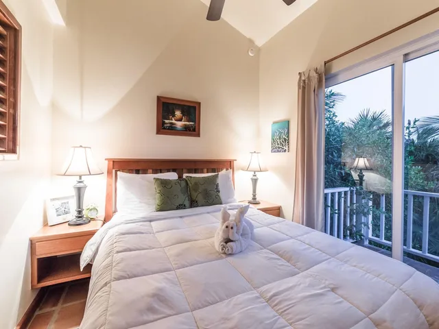 جناح بإطلالة على المسبح بغرفة نوم واحدة، Sapphire Beach Resort 2/7