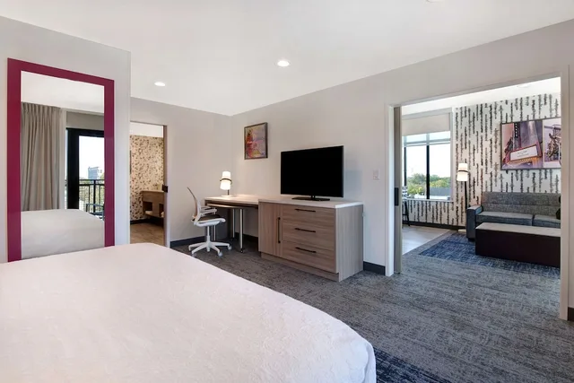جناح ديلوكس بسرير كينج لذوي الإعاقة، Home2 Suites by Hilton Anderson Downtown 2/4