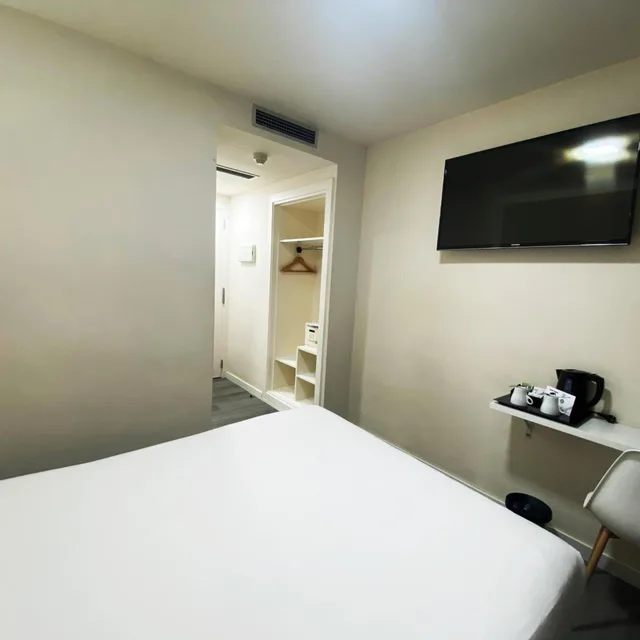 غرفة بسرير مزدوج مع سرير إضافي، Bcn Urbaness Hotels Del Comte 1/4