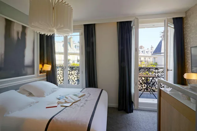 غرفة سوبيريور بسرير كوين، Hotel Litteraire Le Swann, Bw Premier Collection 1/4