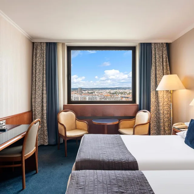 غرفة بريميوم بانورامية بسرير فردي بإطلالة، Panorama Prague Hotel 2/4