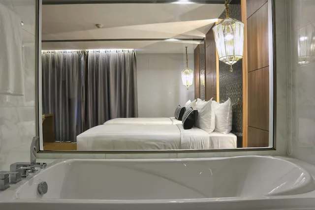 غرفة بريميير بسريرين منفصلين بحوض استحمام، Stay with Nimman Chiangmai 4/4