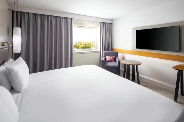 غرفة بريميوم بسرير كينج مع دخول صالة النادي، Crowne Plaza Harrogate 8/10