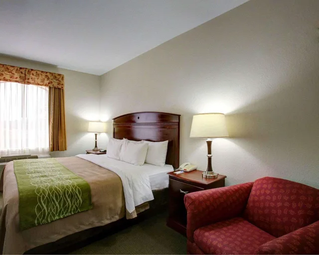 غرفة بسرير كينج، Quality Inn Rockdale TX 1/1