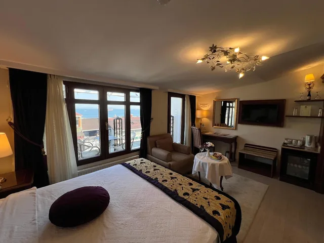 غرفة رومانسية بسرير مزدوج بشرفة، Glk Premier Regency Suites And Spa 2/8