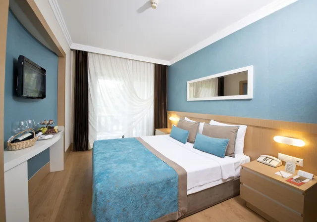 غرفة قياسية بسرير مزدوج أو سريرين منفصلين، Limak Limra Hotel & Resort 3/10