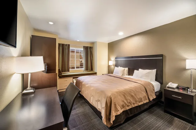 Suite, King Bed, Sofa, Quality Inn and Suites near NAS Fallon 2/3