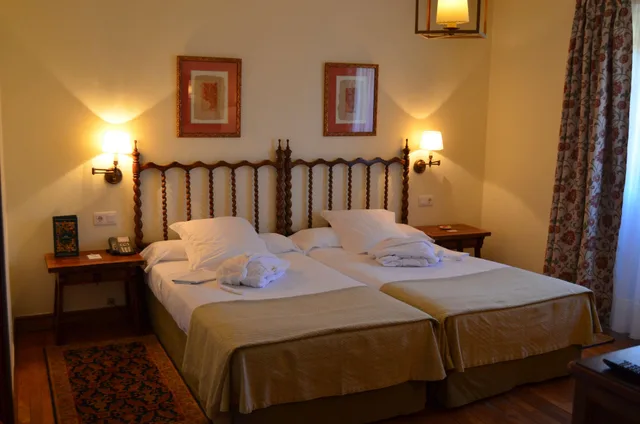 غرفة قياسية بسرير مزدوج، Parador de Verin 2/3