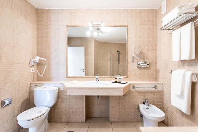شقة بسرير كوين بإطلالة على البحر بغرفة نوم واحدة مع أريكة، Ramada Residences by Wyndham Tenerife Costa Adeje 3/4