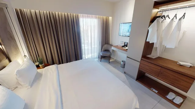 غرفة ديلوكس بسريرين منفصلين بإطلالة على المتنزه، Dom Boutique Hotel 5/7
