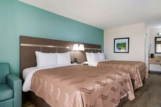 غرفة بسريرين كوين للمدخنين، Quality Inn Greenville Near University 1/1