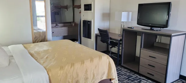 1 King Bed - Smoking, Micfridge، Motel6 Jackson, MS - Southwest 6/10