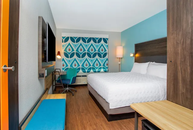 غرفة بسرير مزدوج لذوي الإعاقة، Tru by Hilton St. Augustine I-95 2/3