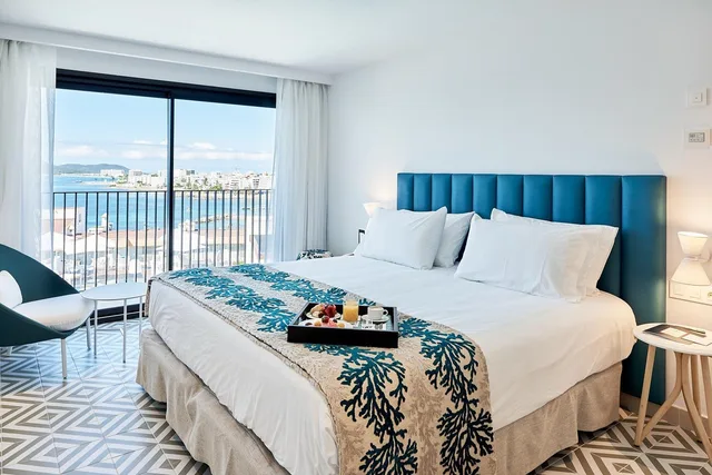 Duplex, Eurostars Ibiza 1/2
