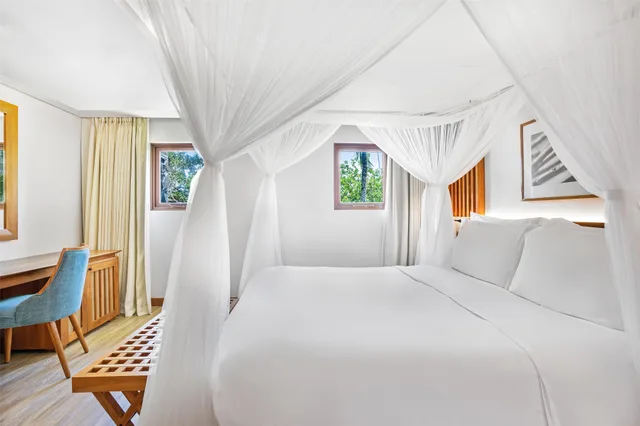 Deluxe Ocean View Suite, Kempinski Seychelles Resort 3/10