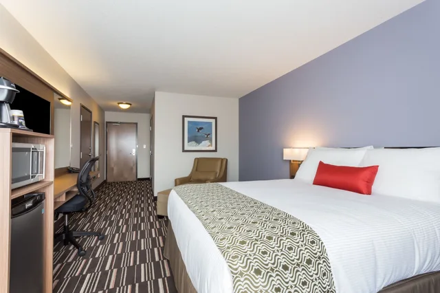 غرفة اقتصادية بسرير كوين، Microtel Inn Suites By Wyndham Fort St John 1/5