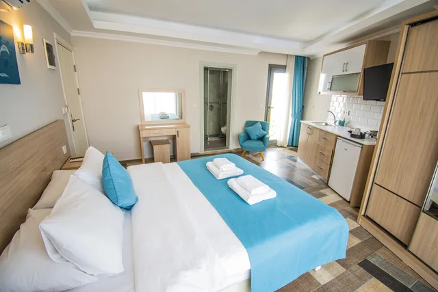 Studio, Double Bed, Sea View, M Suite Hotel 1/10