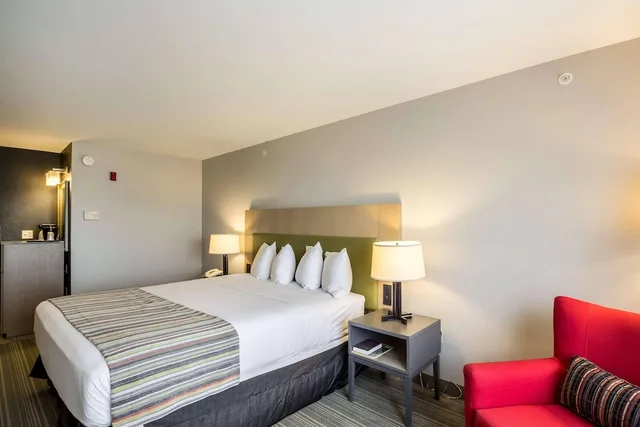 غرفة بسرير كينج، Country Inn Suites By Radisson Fond Du Lac Wi 4/7