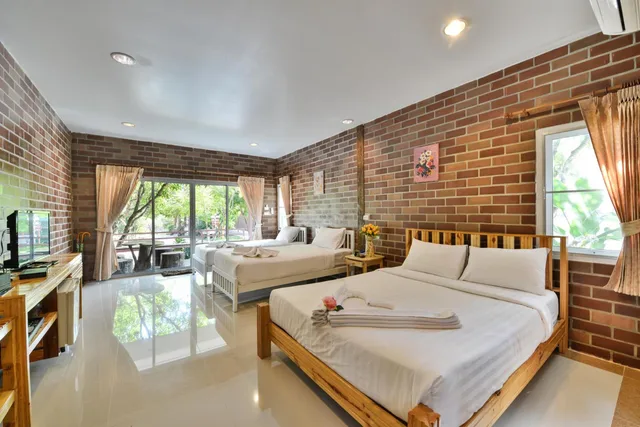 Deluxe, Cottage, Theerama Cottage Resort 2/3