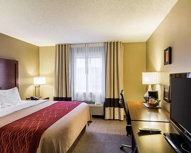 جناح بسرير كينج لذوي الإعاقة، Comfort Inn Wichita East 1/5