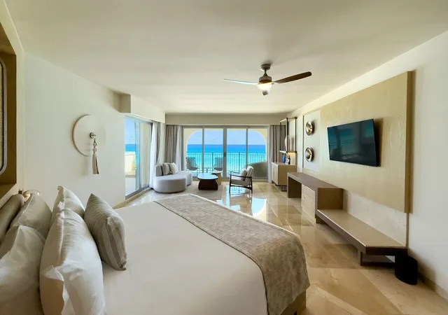Royal, Grand, Suite, Hot Tub, Grand Park Royal Cancun All Inclusive 1/4
