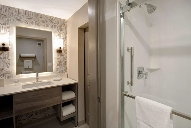 1 Bedroom, Suite, King Bed, Sofa, Homewood Suites By Hilton Lexington Hamburg 6/8