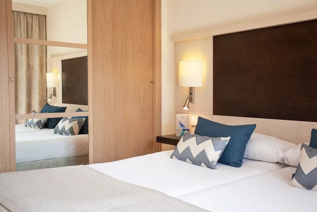 1 Bedroom, Family, Apartment, Twin Beds, Sofa, Terrace, Grupotel Dunamar 3/8