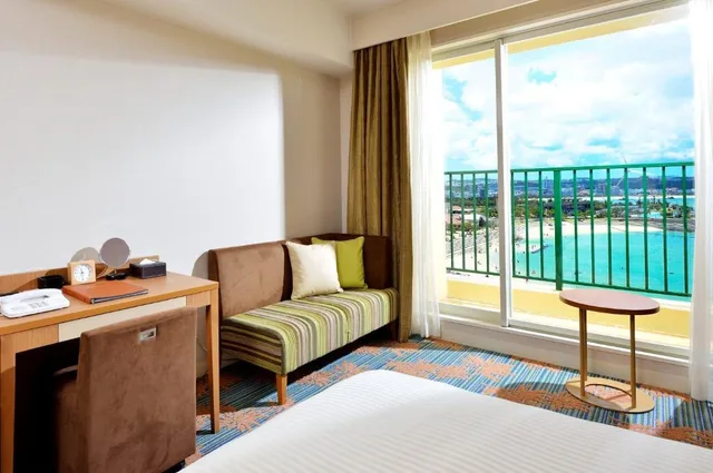 غرفة بسريرين مزدوجين بإطلالة على البحر في المبنى الرئيسي، Vessel Hotel Campana Okinawa 7/8