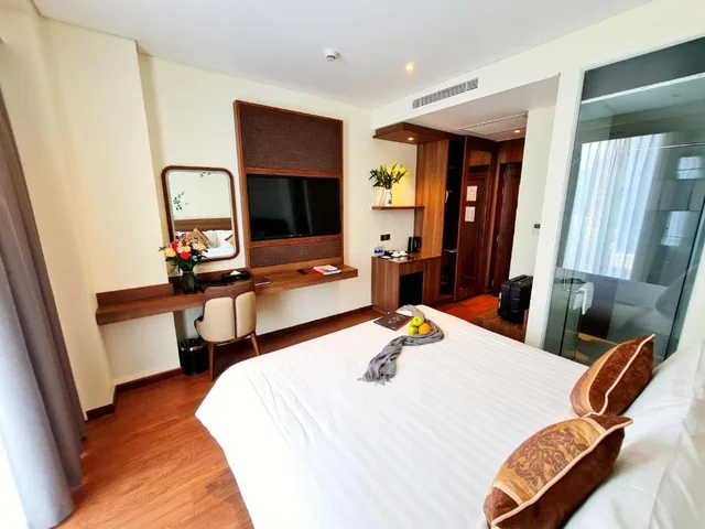 Executive, Single, Northern Charm Hotel 3/7