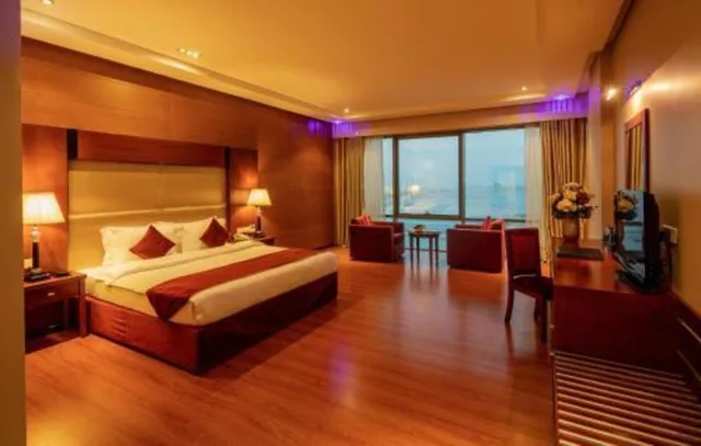 جناح بريميوم بسرير كينج، Diva Hotel 3/10