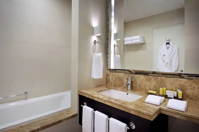 شقة بسريرين مزدوجين بإطلالة على المدينة بـ3 غرف نوم، Marriott Executive Apartments Downtown Abu Dhabi 2/2