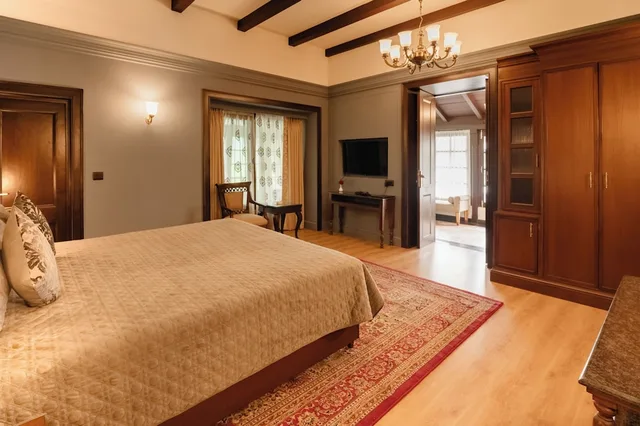 2 Bedrooms, Heritage, Cottage, 1 King and 1 Single Beds، Vikram Vintage 2/8