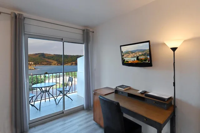 غرفة بسرير مزدوج بإطلالة على البحر، Hôtel Le Catalan Restaurant Le Miradou 8/10