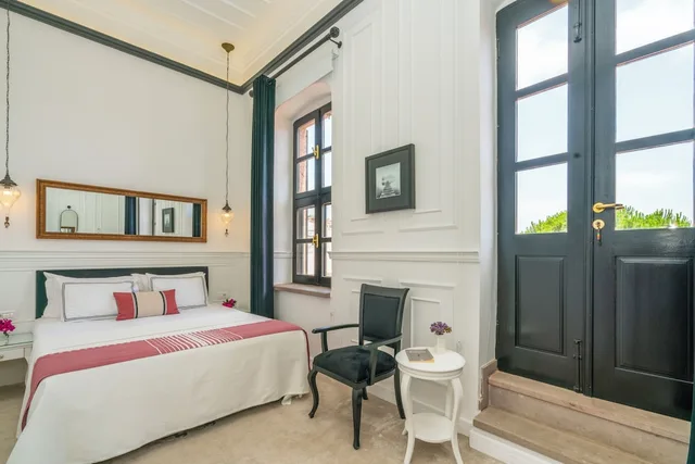 غرفة بريميوم بسرير كينج بإطلالة على البحر بشرفة، Siyah Lale Butik Hotel 6/10