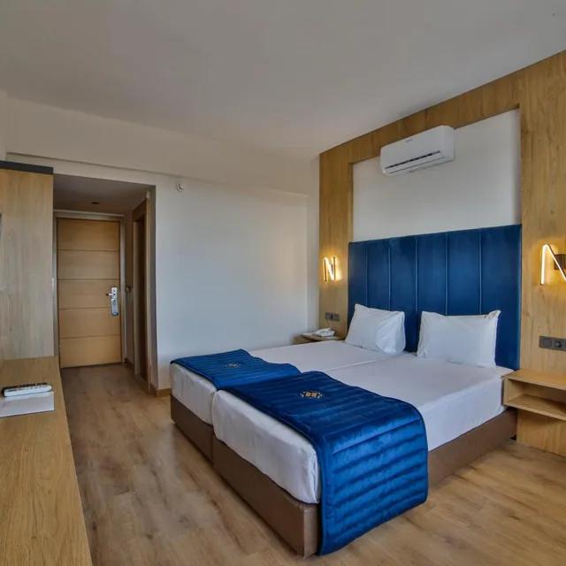 Room, Double or Twin Bed, City View, Nashira City Resort Hotel 1/5