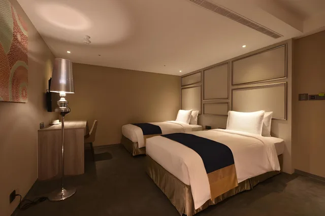Standard, 2 Double Beds, No Window, Accessible، Green World Hotels Zhongxiao Taipei 1/1