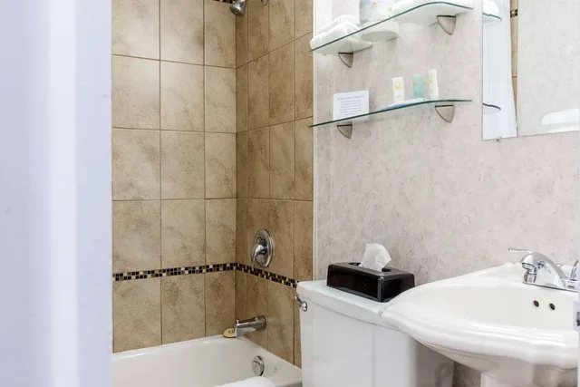غرفة بسريرين كوين، Quality Hotel & Suites Gander 3/3