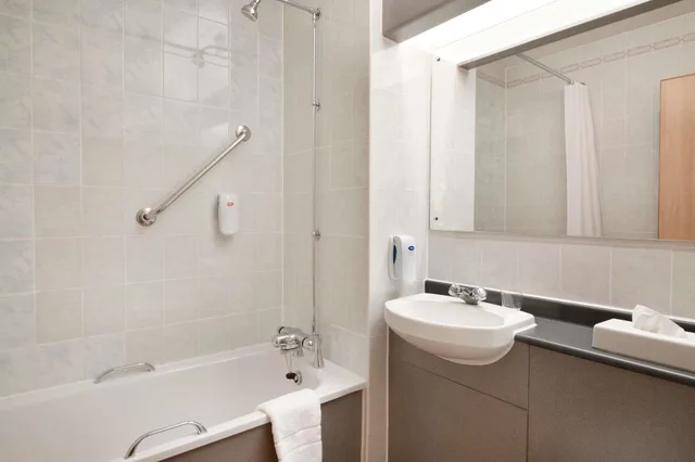 غرفة بسريرين منفصلين لذوي الإعاقة، Days Inn by Wyndham Southampton Rownhams 4/5