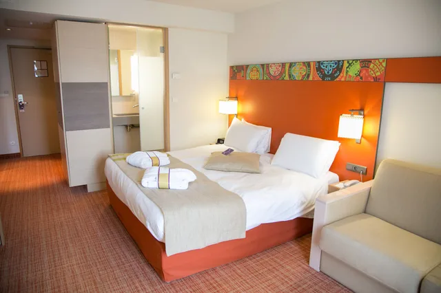 Suite, King Bed, Sofa, Terrace, MERCURE AMIENS CATHEDRALE 1/7