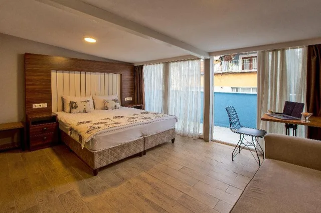 غرفة سوبيريور بشرفة، Pera Sultan Suite 1/1